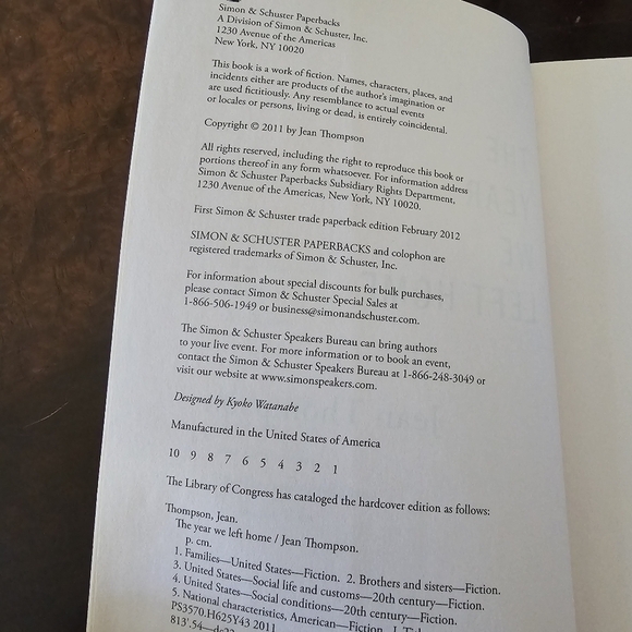 The Year We Left Home: A Novel by Jean Thompson, Softcover, Pre-owned - Picture 3 of 5